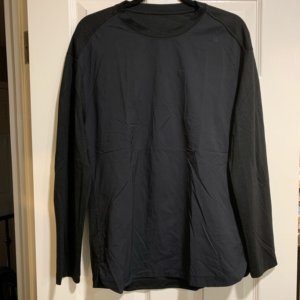 Men’s lululemon shirt